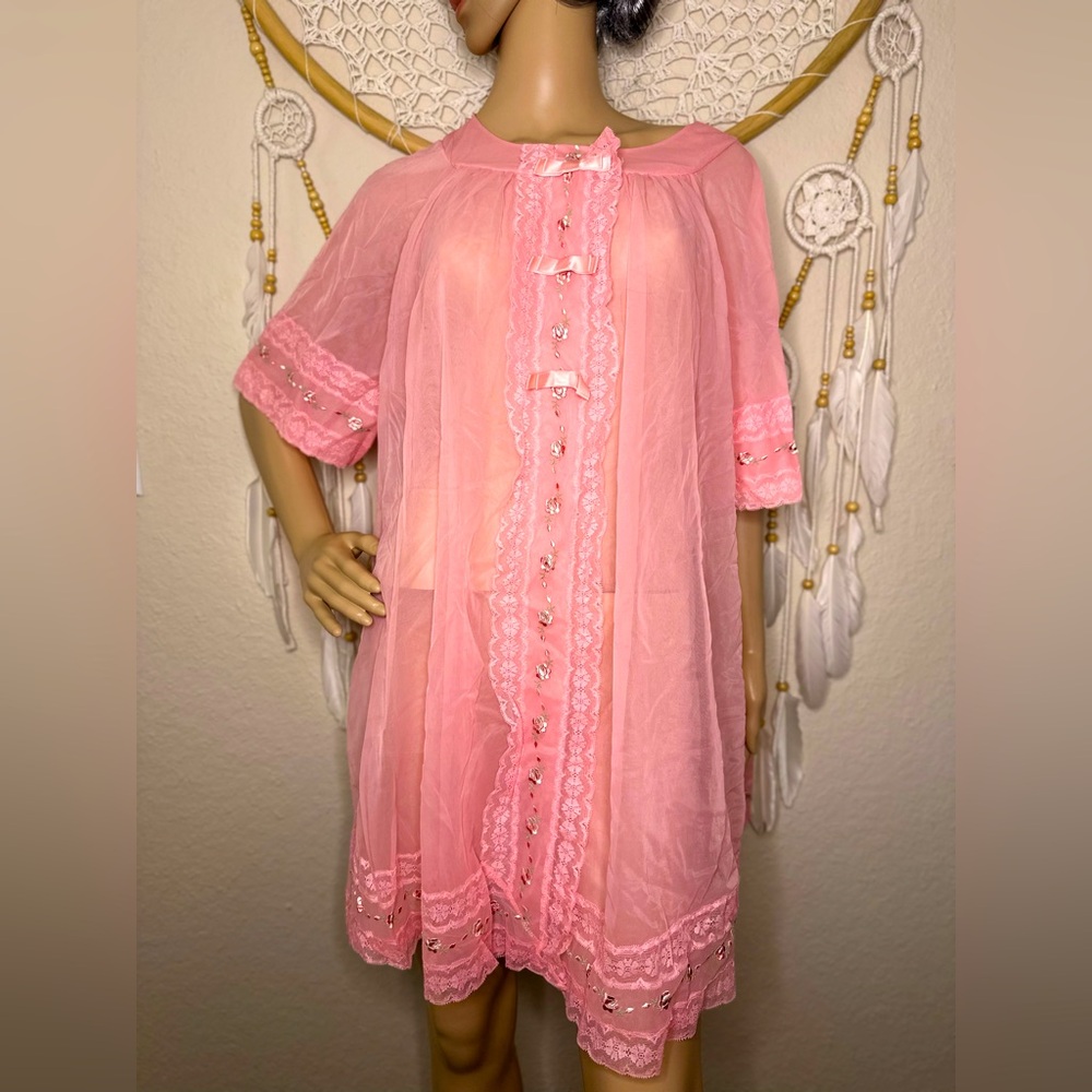 Shadowline vintage 1960s sheer pink night robe